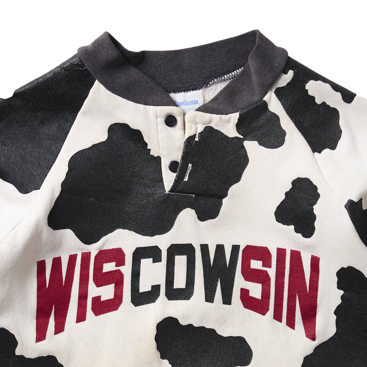 WISCOWSIN BUTTON CREWNECK